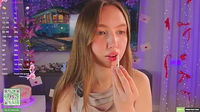 ElfredaTupy online show from 19, 4, 2026