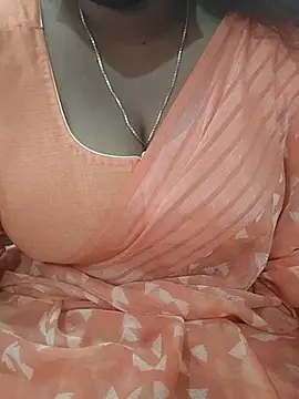 Snapshot of Silk_Smitha_27 chatting on 3, 11, 2025 Silk Smitha 27 online show from 3, 11, 2025