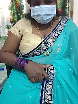 Snapshot of Silk_Smitha_27 chatting on 18, 12, 2025 Silk Smitha 27 online show from 18, 12, 2025