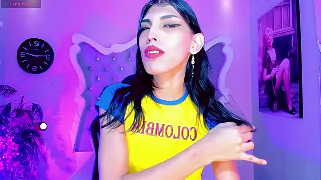 Honey Moontsts online show from 31, 5, 2026
