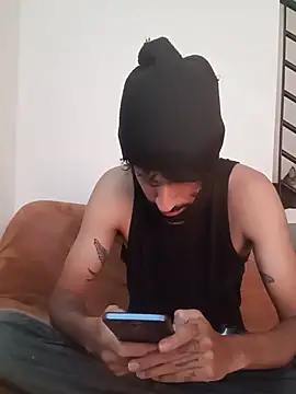 Snapshot of Alejandro92_cali chatting on 29, 5, 2026 Alejandro92 cali online show from 29, 5, 2026