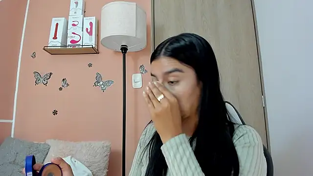 valerihouse online show from 11, 2, 2025