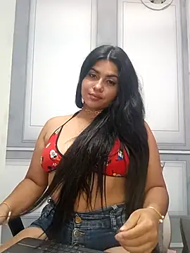 Snapshot of Scarleth_horny chatting on 5, 10, 2025 Scarleth horny online show from 5, 10, 2025
