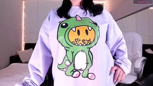 Snapshot of AariaLove chatting on 1, 12, 2025 AariaLove online show from 1, 12, 2025