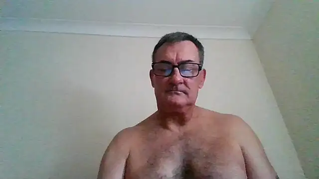 Snapshot of goldenman59 chatting on 12, 9, 2025 goldenman59 online show from 12, 9, 2025