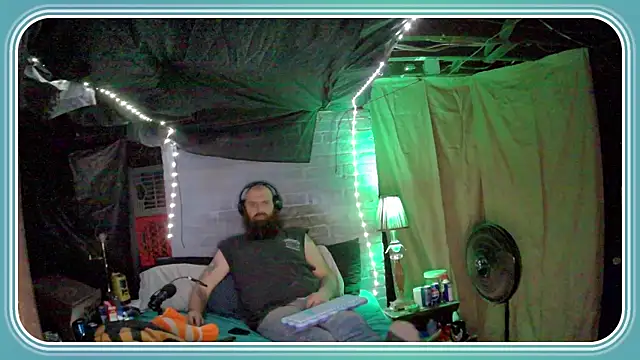 Cowboy815 online show from 18, 11, 2025