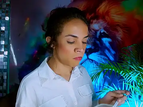 Cristal Gem1 online show from 20, 9, 2025