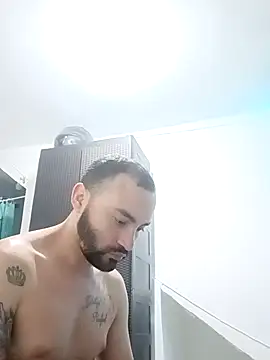 Snapshot of este_juan chatting on 7, 4, 2026 este juan online show from 7, 4, 2026