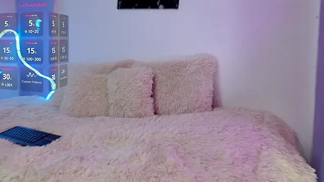 Snapshot of oliver_mr_ chatting on 9, 11, 2025 oliver mr online show from 9, 11, 2025