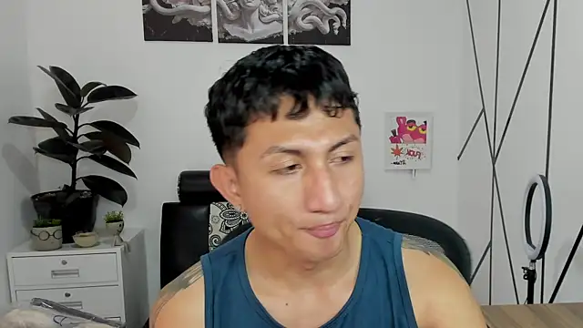 Snapshot of oliver_mr_ chatting on 10, 11, 2025 oliver mr online show from 10, 11, 2025