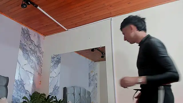 oliver mr  online show from 17, 1, 2026