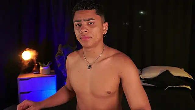 Snapshot of EROS_AND_ALAN chatting on 2, 11, 2025 EROS AND ALAN online show from 2, 11, 2025