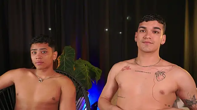 Snapshot of EROS_AND_ALAN chatting on 20, 12, 2025 EROS AND ALAN online show from 20, 12, 2025