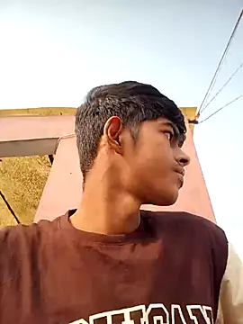 monster 33 online show from 5, 11, 2025