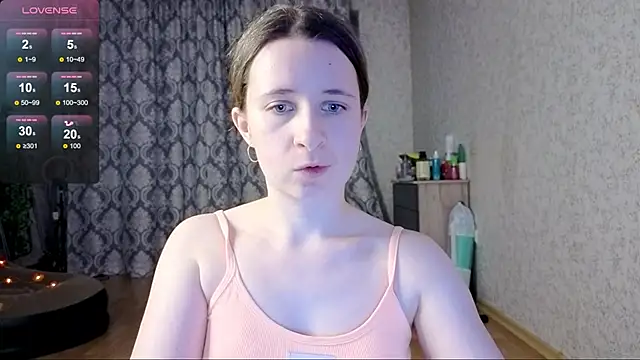 Snapshot of _Linett_ chatting on 16, 10, 2025 Linett online show from 16, 10, 2025