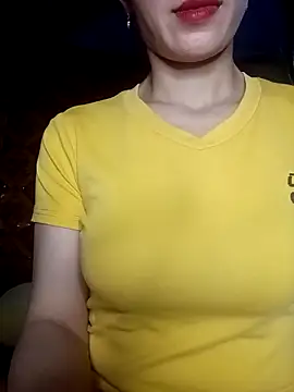 Snapshot of Vyvyy06 chatting on 10, 9, 2025 Vyvyy06 online show from 10, 9, 2025