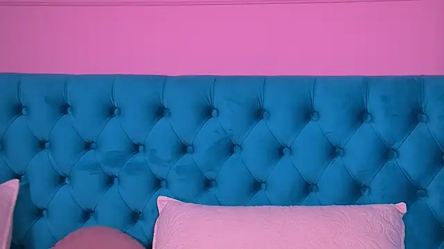 Snapshot of AlyraRose chatting on 26, 9, 2025 AlyraRose online show from 26, 9, 2025