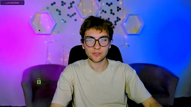 Snapshot of joseph_bear_ chatting on 6, 11, 2025 joseph bear online show from 6, 11, 2025