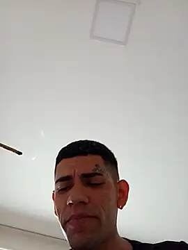 Snapshot of xirie98 chatting on 22, 9, 2025 xirie98 online show from 22, 9, 2025