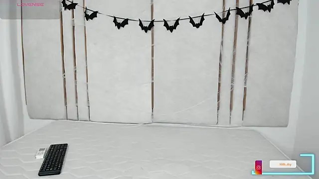 Lilith dry online show from 15, 10, 2025