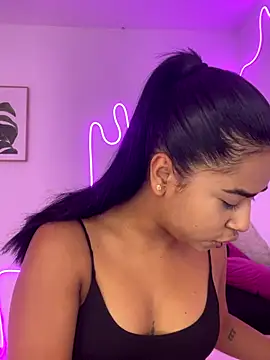 zoe evans5 online show from 10, 10, 2025