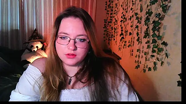 Snapshot of ZayaRush chatting on 16, 10, 2025 ZayaRush online show from 16, 10, 2025