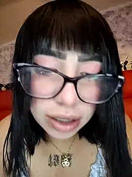 Snapshot of Kitty_Melodi chatting on 9, 9, 2025 Kitty Melodi online show from 9, 9, 2025