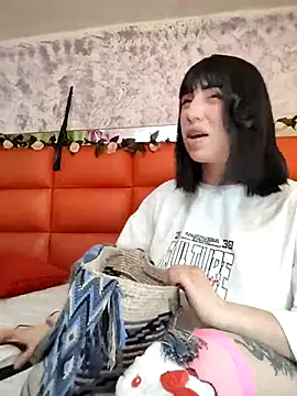 Snapshot of Kitty_Melodi chatting on 10, 9, 2025 Kitty Melodi online show from 10, 9, 2025