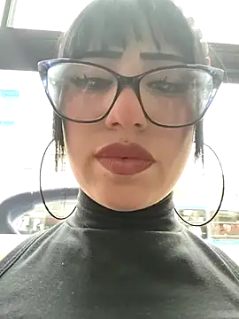 Snapshot of Kitty_Melodi chatting on 17, 9, 2025 Kitty Melodi online show from 17, 9, 2025