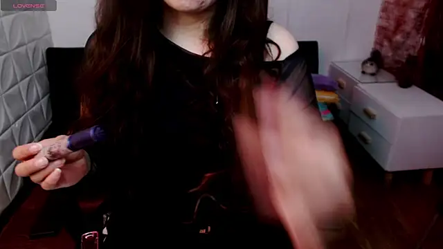 Eva Roussell online show from 13, 4, 2026