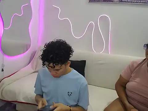 Snapshot of brutal_dirty_sex chatting on 11, 10, 2025 brutal dirty sex online show from 11, 10, 2025