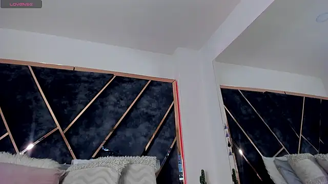 SusanaHenao online show from 3, 12, 2025