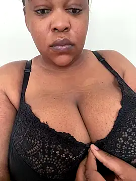 Snapshot of Lisa_z chatting on 5, 10, 2025 Lisa z online show from 5, 10, 2025