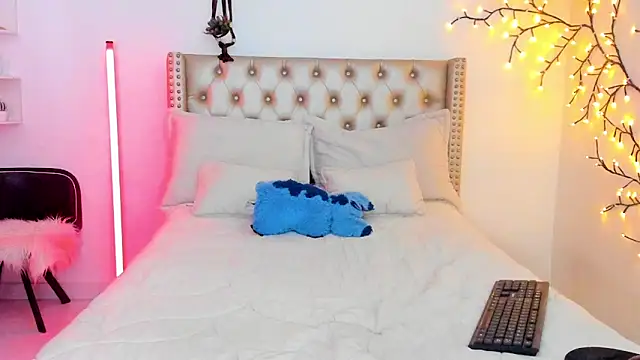 LenaStylesOA online show from 28, 2, 2026