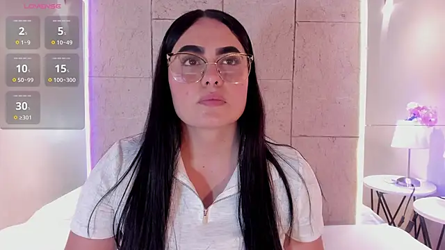 sofiiacarson online show from 19, 5, 2026