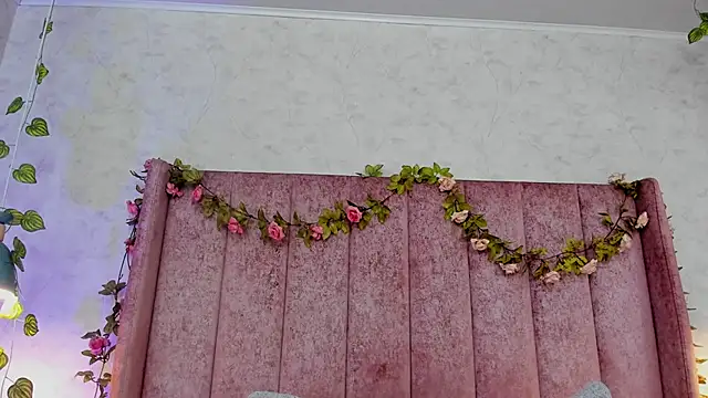 Snapshot of AnyaJay chatting on 20, 11, 2025 AnyaJay online show from 20, 11, 2025