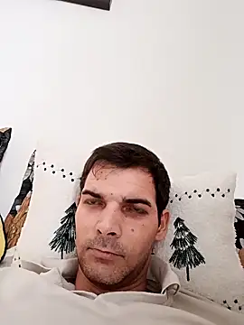 Snapshot of Michael9134 chatting on 18, 12, 2025 Michael9134 online show from 18, 12, 2025