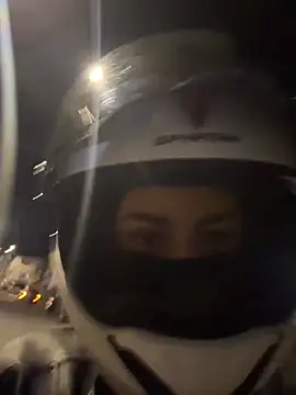 AlannaEvons online show from 10, 4, 2026