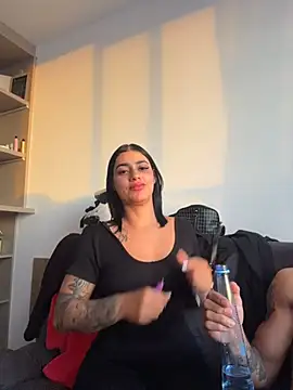 Snapshot of AlannaEvons chatting on 26, 6, 2026 AlannaEvons online show from 26, 6, 2026