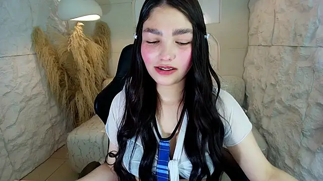 luna  r online show from 11, 10, 2025