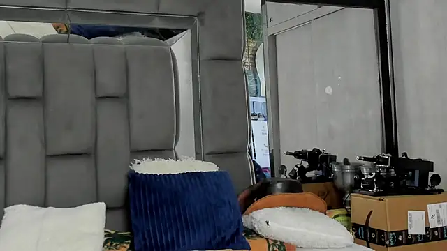 Snapshot of JakeViper chatting on 14, 9, 2025 JakeViper online show from 14, 9, 2025