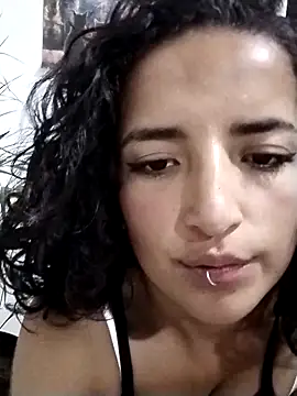Snapshot of luna_love_xoxo chatting on 14, 9, 2025 luna love xoxo online show from 14, 9, 2025