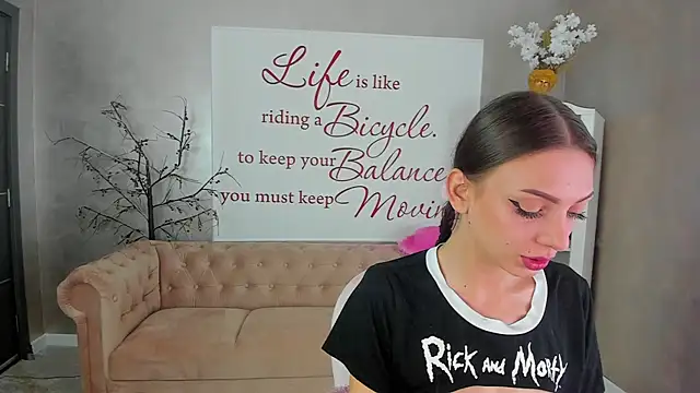 ReynaTheVixen online show from 14, 9, 2025