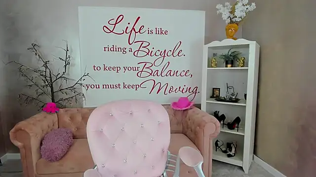 ReynaTheVixen online show from 1, 10, 2025