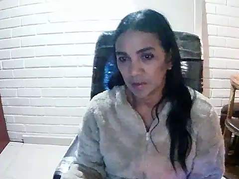 Snapshot of MiiaVelasquez chatting on 15, 10, 2025 MiiaVelasquez online show from 15, 10, 2025