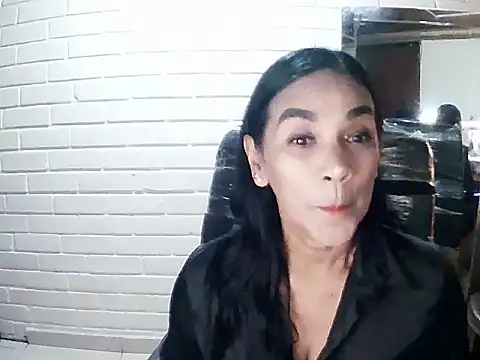 Snapshot of MiiaVelasquez chatting on 3, 11, 2025 MiiaVelasquez online show from 3, 11, 2025