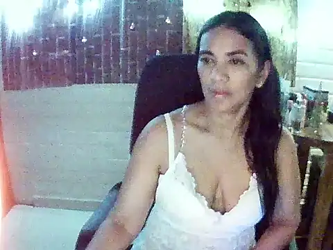 Snapshot of MiiaVelasquez chatting on 28, 11, 2025 MiiaVelasquez online show from 28, 11, 2025