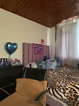 CoraVibes online show from 28, 2, 2026