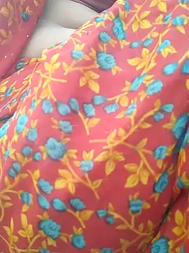 Snapshot of Nehaja33e chatting on 27, 11, 2025 Nehaja33e online show from 27, 11, 2025