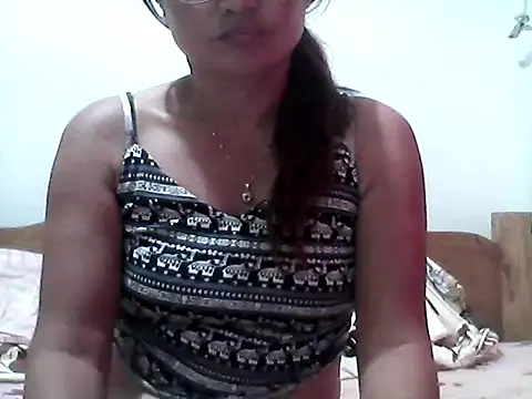 Snapshot of nathalie0045 chatting on 26, 9, 2025 nathalie0045 online show from 26, 9, 2025